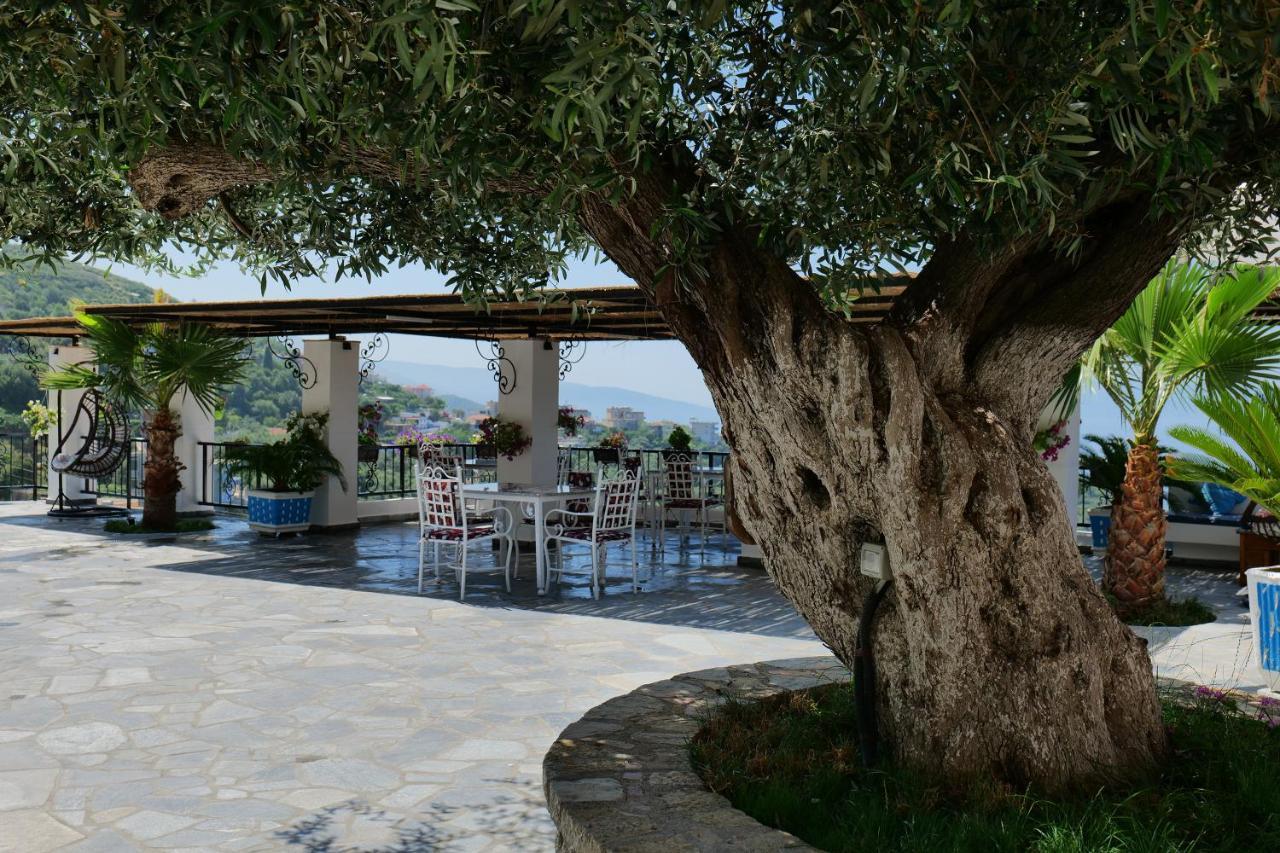 Hotel Panorama Piqeras Exterior photo