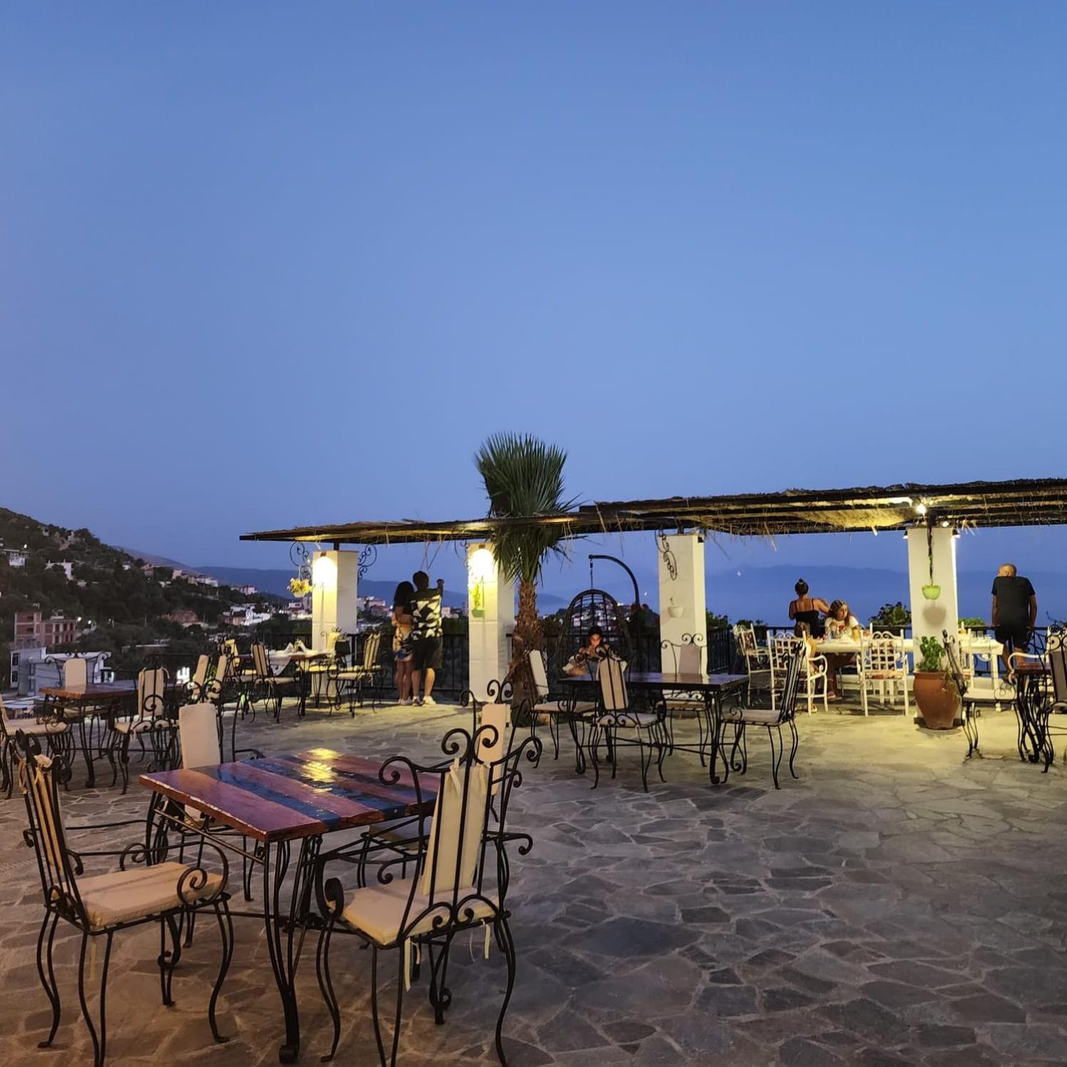Hotel Panorama Piqeras Exterior photo